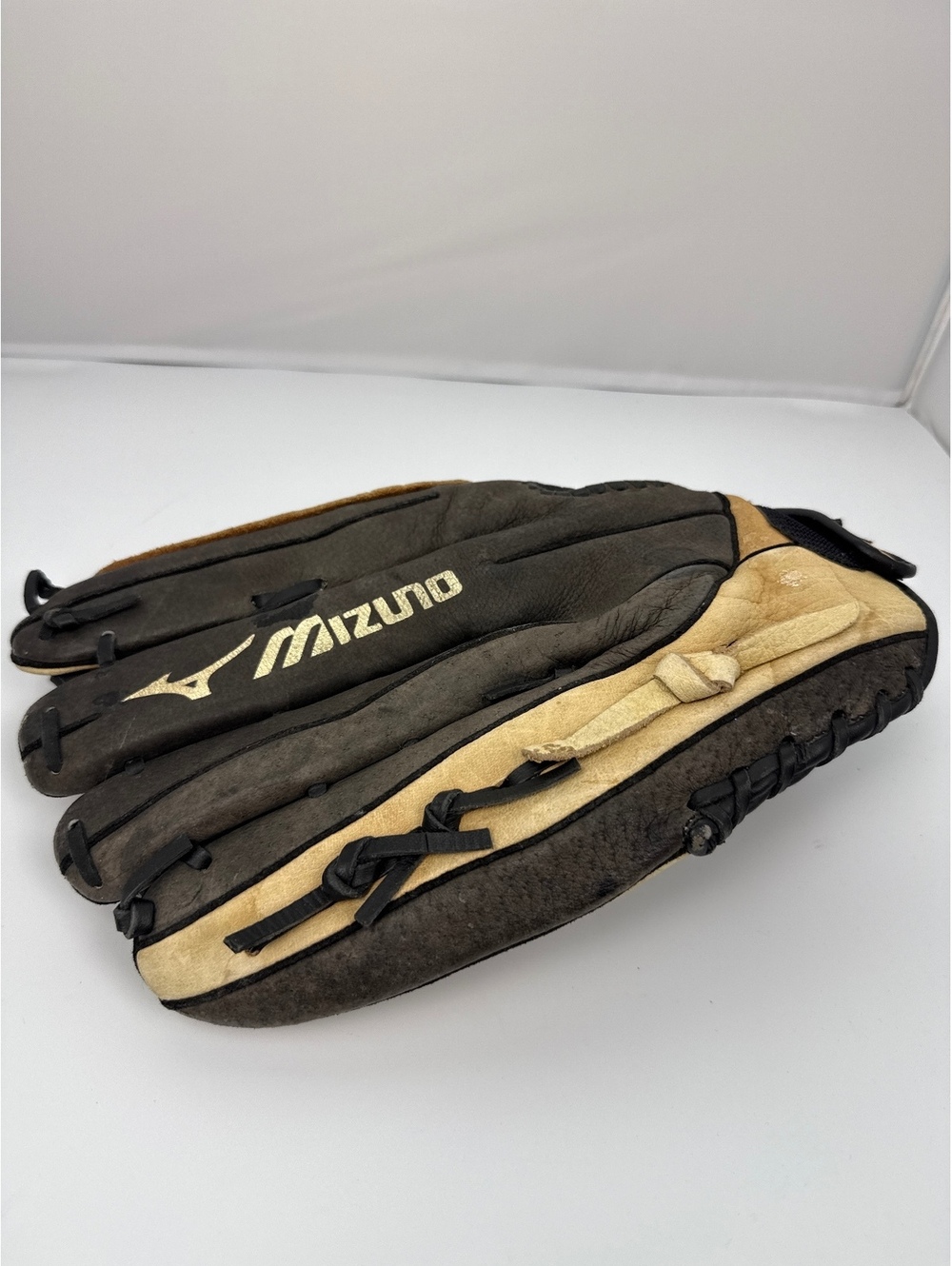 Mizuno GVS 1402 Varsity 14" Leather Baseball / Softball Glove – RHT